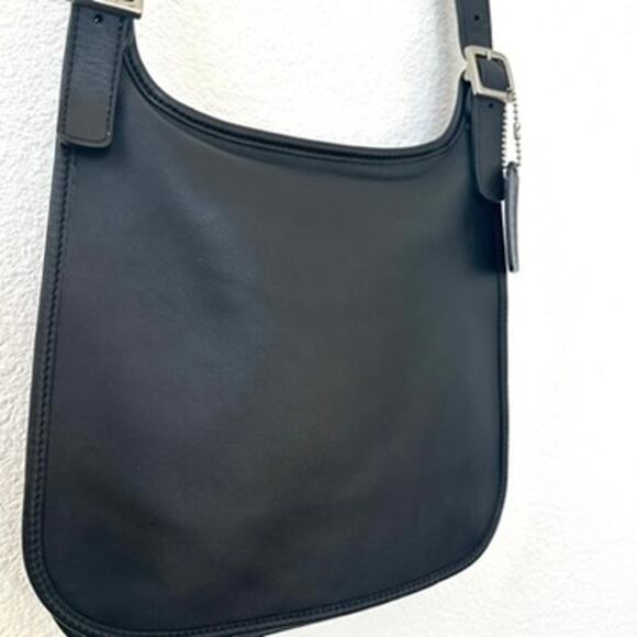 Coach HOBO Women's Bag - Picture 3 of 9